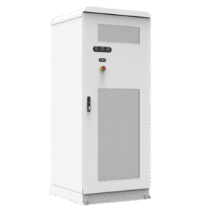 Imaginea arata Power Control Cabinet folosit pentru gestionarea energiei, cu interfete CAN/RS485 pentru monitorizare si integrare usoara in sisteme de energie.