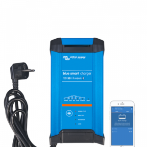 Blue Smart IP22 Charger 12/15(3) 230V CEE 7/7