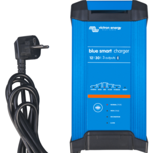 Blue Smart IP22 Charger 12/30(3) 230V CEE 7/7